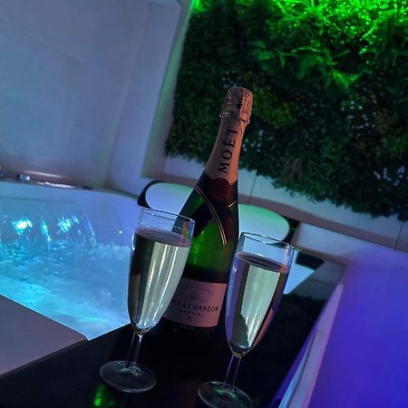 Beau Gite Avec Jacuzzi Barr Exterior photo
