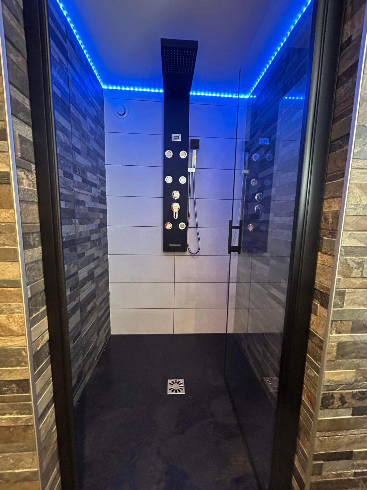 Beau Gite Avec Jacuzzi Barr Exterior photo