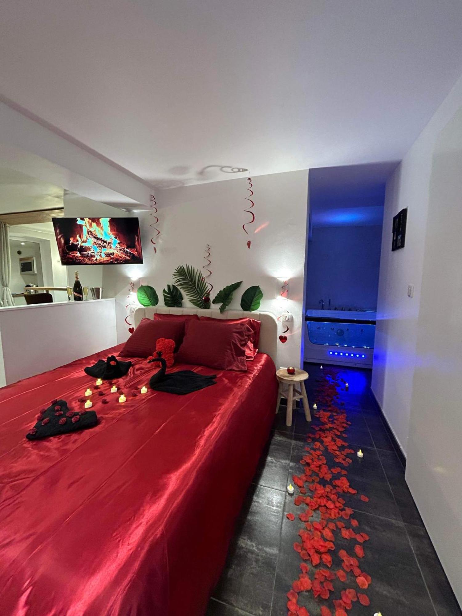 Beau Gite Avec Jacuzzi Barr Exterior photo